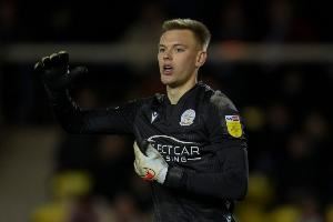 TA：不莱梅正与阿森纳就门将卡尔-海因的租借事宜深入谈判