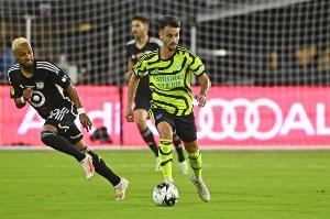 汉堡中场维埃拉：拜仁是最佳球队之一 塔帅建议我踢出自己风格