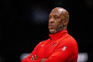 队记：比卢普斯刚刚被提审 他将于下午获释 但需上交护照限制旅行