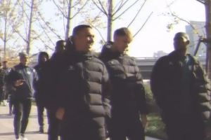 博主：为适应北京寒冷天气，大埔队昨天抵达、今早还进行“晨练”